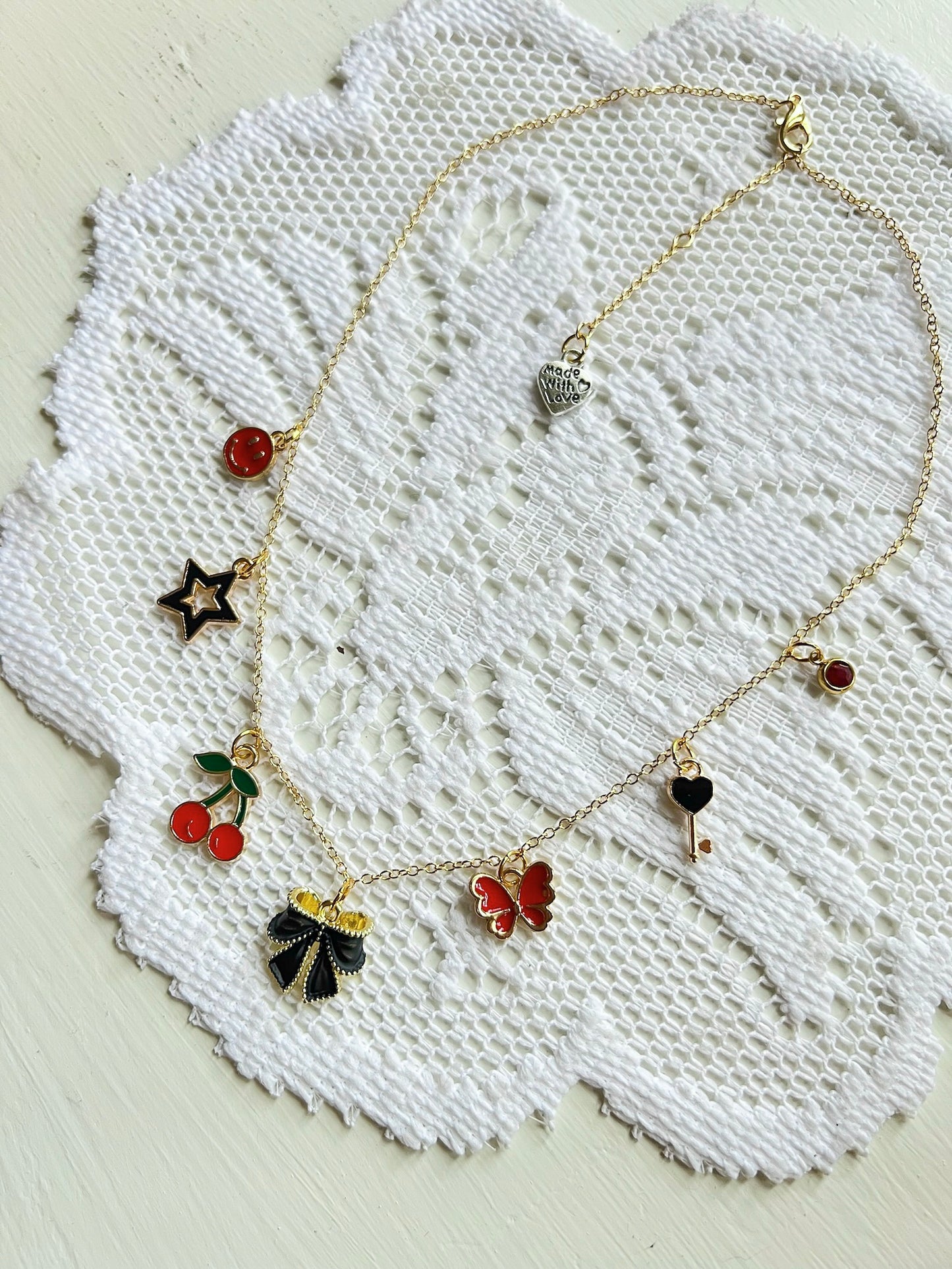 Queen of Hearts Necklace!